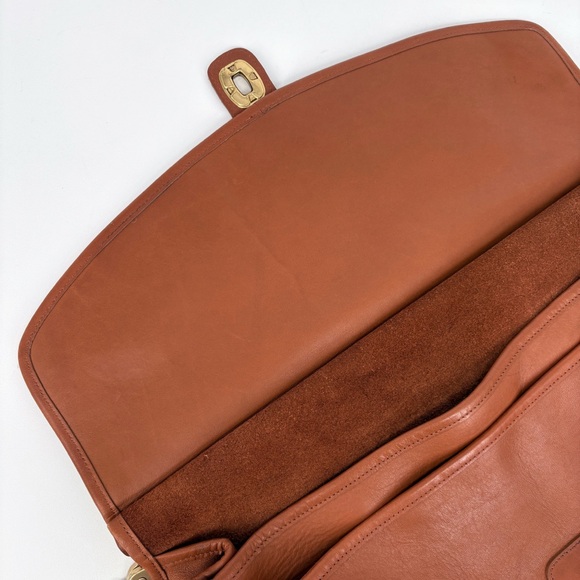 COACH | Vintage 5266 Beekman Messenger Briefcase Bag in Saddle Brown - Picture 7 of 16